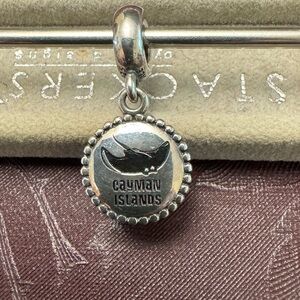 Pandora dangle bead marked Cayman Islands!  Like new!